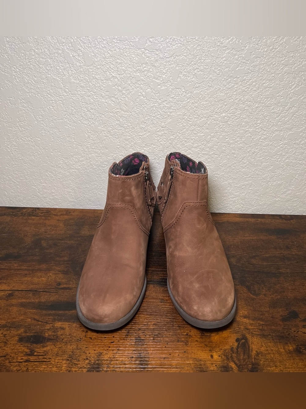 Teva Brown Suede Ankle Boots with Floral Lining - Picture 2 of 8